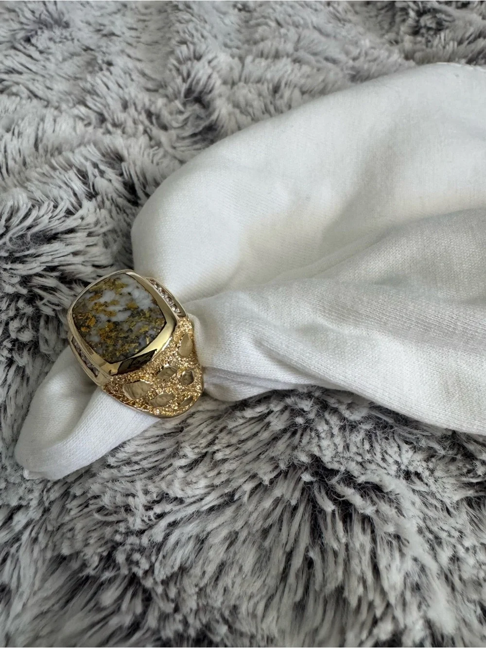 14K Gold-In-Quartz Center Statement Ring - Elegant Men’s Jewelry